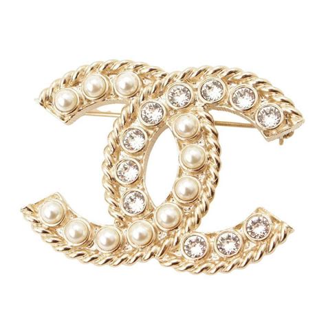 chanel brooch fake